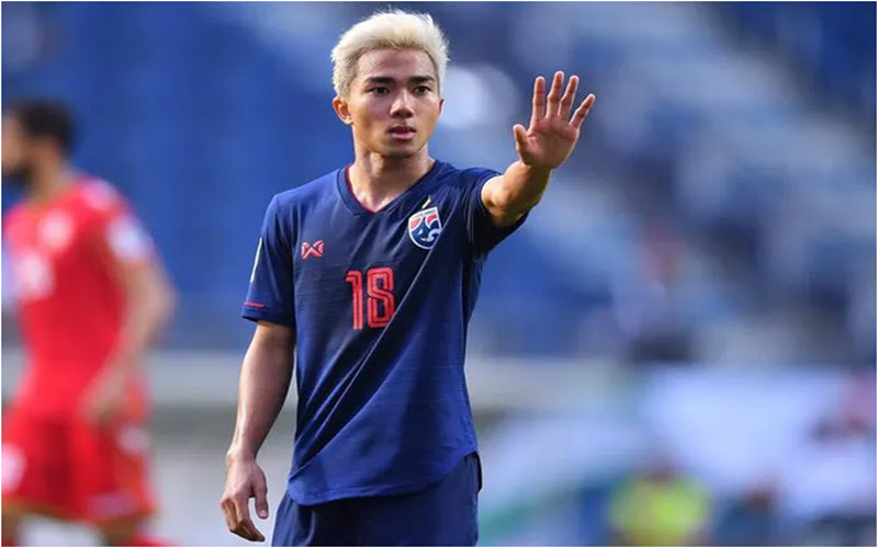 Chanathip Songkrasin và Khả Năng Thái Lan Bảo Vệ Ngôi Vương AFF Cup 2024 2 Chanathip Songkrasin phân tích khả năng vô địch của Thái Lan